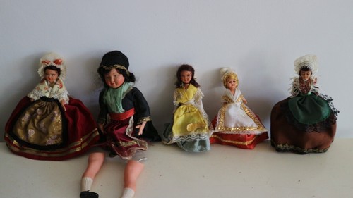 Lot poupees anciennes - lot, tenue