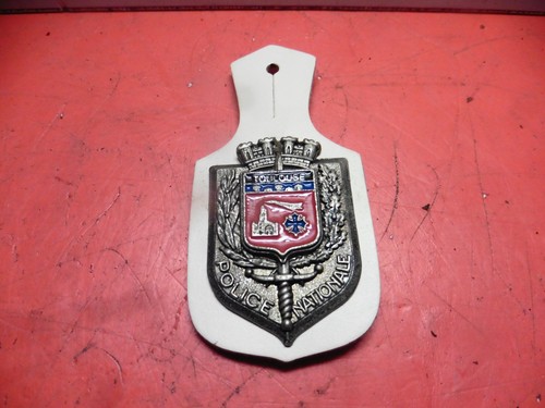 Ancienne pucelle police - pucelle,