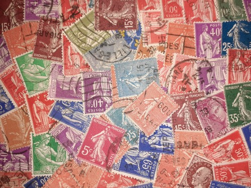 Vrac 100 timbres - 100,