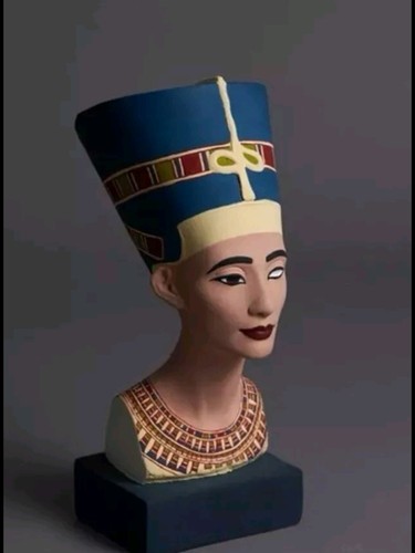Grande figurine sculpture