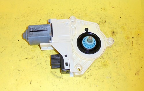 Moteur lève vitre arrière