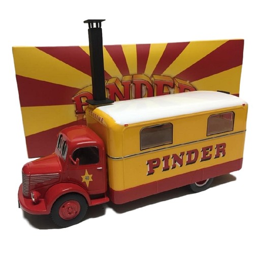 Unic cuisine 1952 - cuisine, pinder