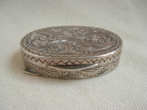 Petite boite pilules - boite, a