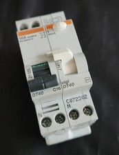 Disjoncteur Merlin Gerin DT40