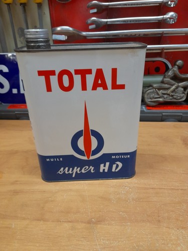 Ancien bidon huile vide - bidon, total