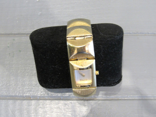 Montre bracelet métal doré