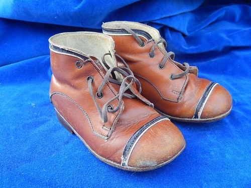 Chaussures anciennes pour - chaussures,