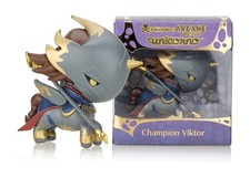 Tokidoki X Arcane Unicorno "Champion Viktor" Édition Spéciale Figurine, 2,5"