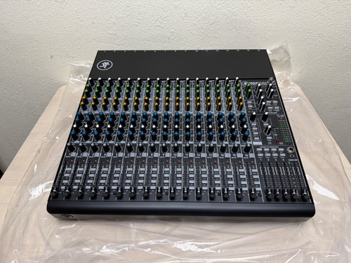 New mackie vlz4 - new,