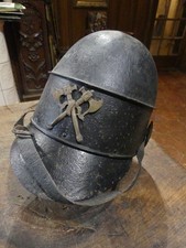 Casque de Sapeur pompier en tole noircie à longue visiere