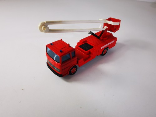 Camion pompier mercedes - pompier,
