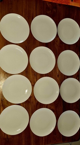 Lot assiettes blanches - 12,