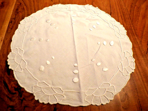 Linge ancien napperon rond - 1,