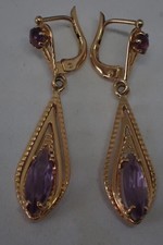 boucles d'oreilles pendantes anciennes en or 18 carats et améthystes