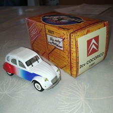 voiture miniature 1/43 –