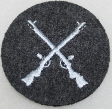 insigne spécialité d'armurier Luftwaffe armée  allemande 2e guerre mondiale