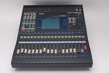 Yamaha 03D Numérique 16
