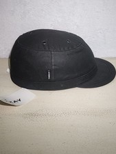 Yakkay Paris Helmet Cover