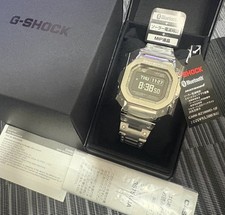 Montre solaire radio homme