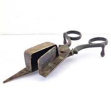 Mouchette, éteignoir à