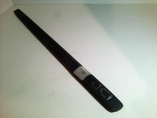 Baguette de porte avant droite