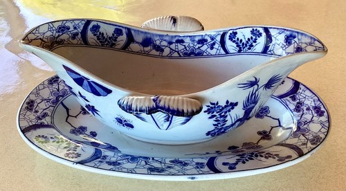 Très belle saucière - , table