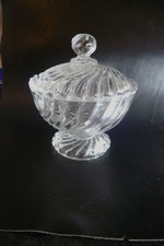 CRISTAL Sucrier / Bonbonnière en cristal Baccarat Modèle Bambou tors SIGNE