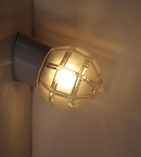 Ancienne Applique Art Déco Faïence et Verre moulé pressé pointe de Diamant