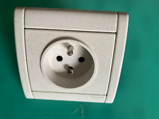 Legrand  Sagane Prise 2P+T silex (blanc moucheté) 85740 857 40