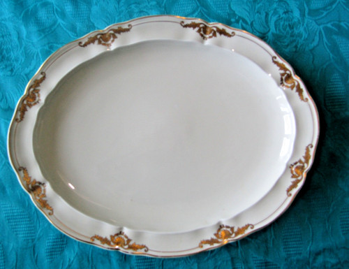Grand plat ovale viande - plat,