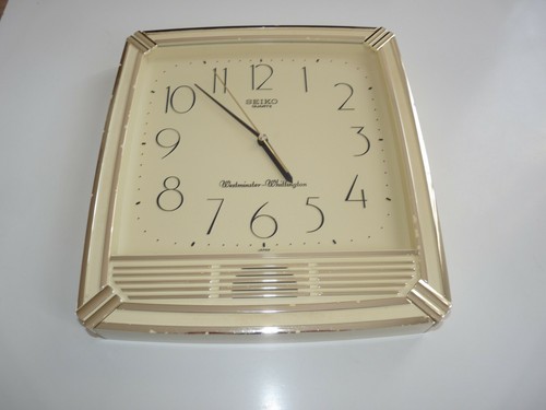 Ancienne montre horloge - horloge, mural