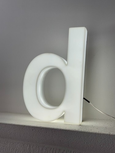Lettre lumineuse enseigne - lettre, d