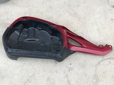 UN CACHE LATERAL DROIT CARENAGE POUR MOTO HONDA NTV  NT 650 V DEAUVILLE 