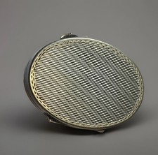 Ancienne petite boite à