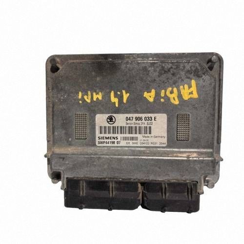 Calculateur moteur skoda - calculateur, (ecu)