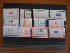 Lot de 12 timbres fictifs neufs