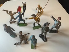 Lot de 9 soldats de plomb CBG Mignot anciens