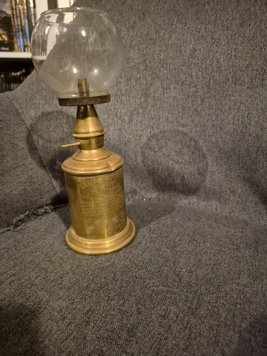 Lampe pigeon ancienne avec