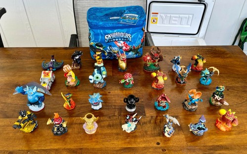 Skylanders assorted set and - skylanders,