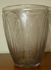 vase en verre gravé à