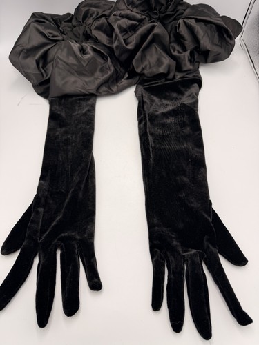 Long black velvet opera - long,