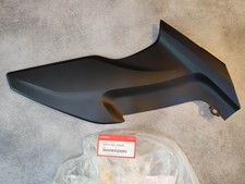 Cache latéral droit CBF1000 F/FA/FS/FT 2010/11 HONDA 83510-MGJ-D00ZB