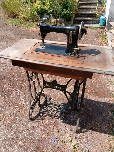 Vigneron machine coudre - machine,