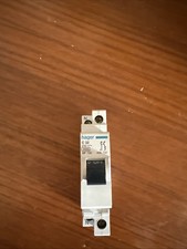 disjoncteur hager C32 bornes décalées MF732