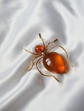 Broche insecte vintage années 50-70 métal doré et ambre baltique Kaliningrad