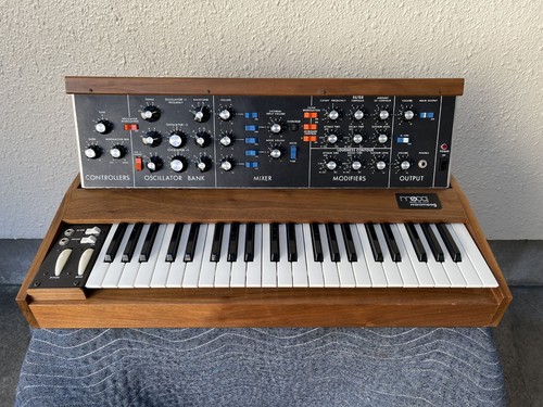 Moog minimoog model - model, d