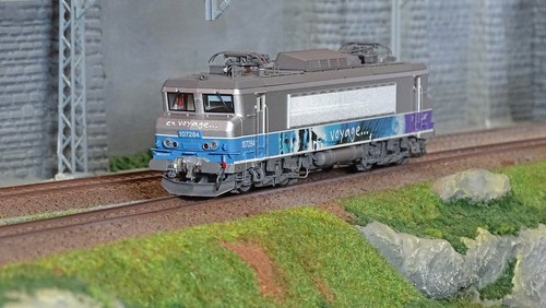 Models 10205 locomotive - ls,
