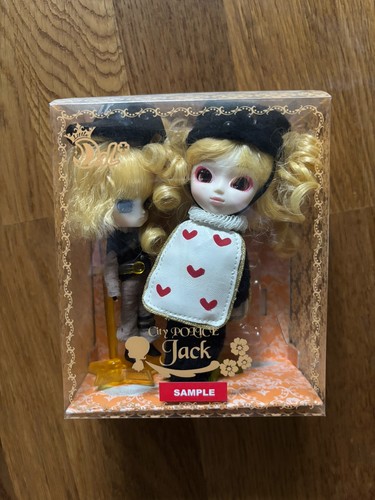 Little dal doll city - dal,