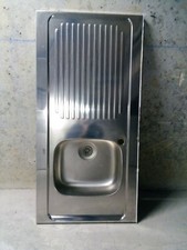 Grand évier de cuisine neuf