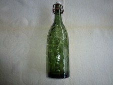 ANCIENNE BOUTEILLE A FACETTES ET BULLES